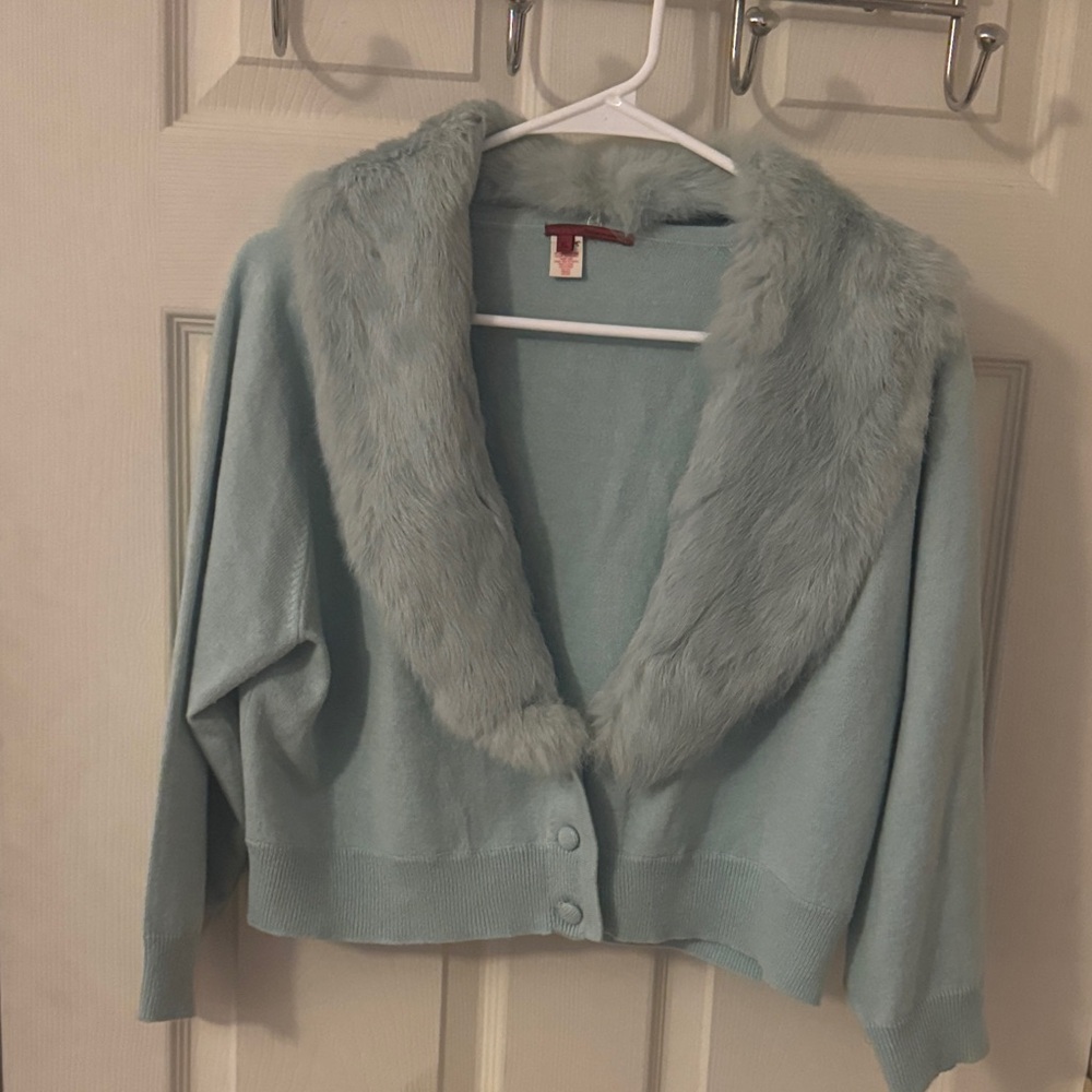 Women's Blue Rabbit Fur Collar Sweater